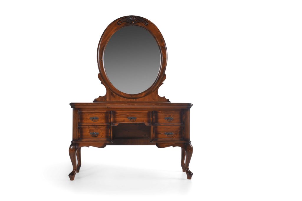 LÜKENS MAKYAJ MASASI